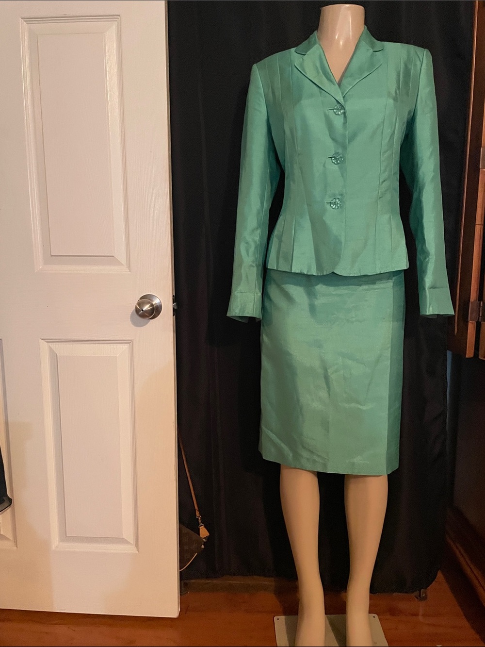 Le Suit Teal Pencil Skirt